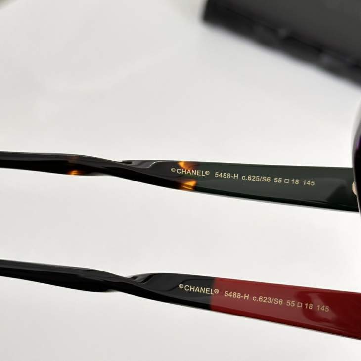 Picture of Chanel Sunglasses _SKUfw79398773fw
